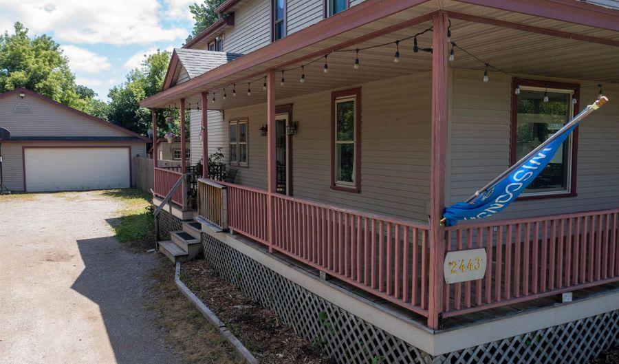 2443 E WISCONSIN Ave, Appleton, WI 54911 - 5 Beds, 2 Bath