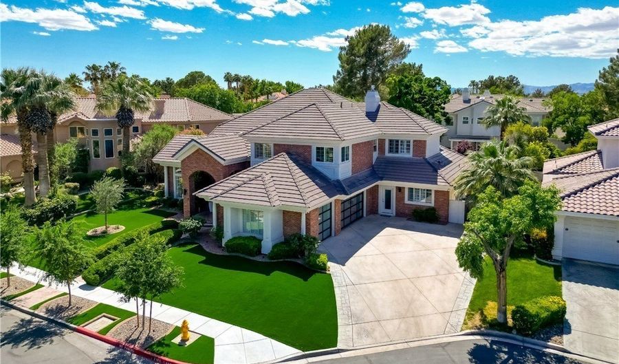 2325 Prometheus Ct, Henderson, NV 89074 - 5 Beds, 5 Bath