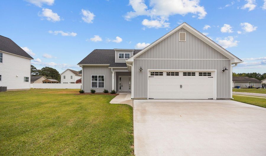 406 Pepperbush Ct, Ayden, NC 28513 - 3 Beds, 2 Bath