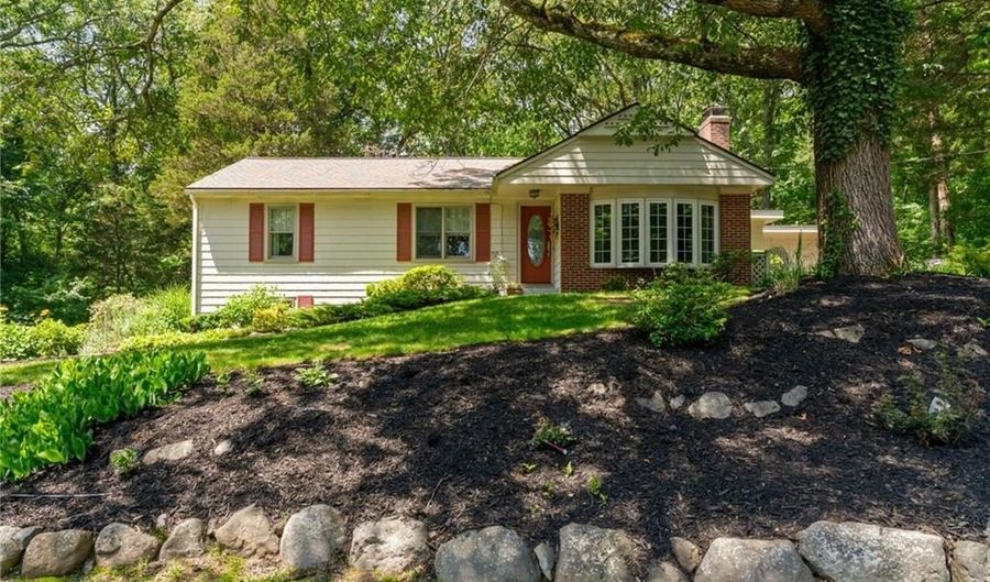55 Atherton Rd, East Greenwich, RI 02818 - 3 Beds, 2 Bath
