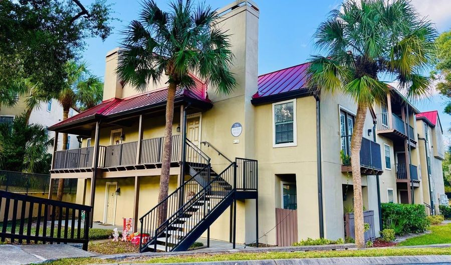 216 AFTON Sq 202, Altamonte Springs, FL 32714 - 2 Beds, 1 Bath