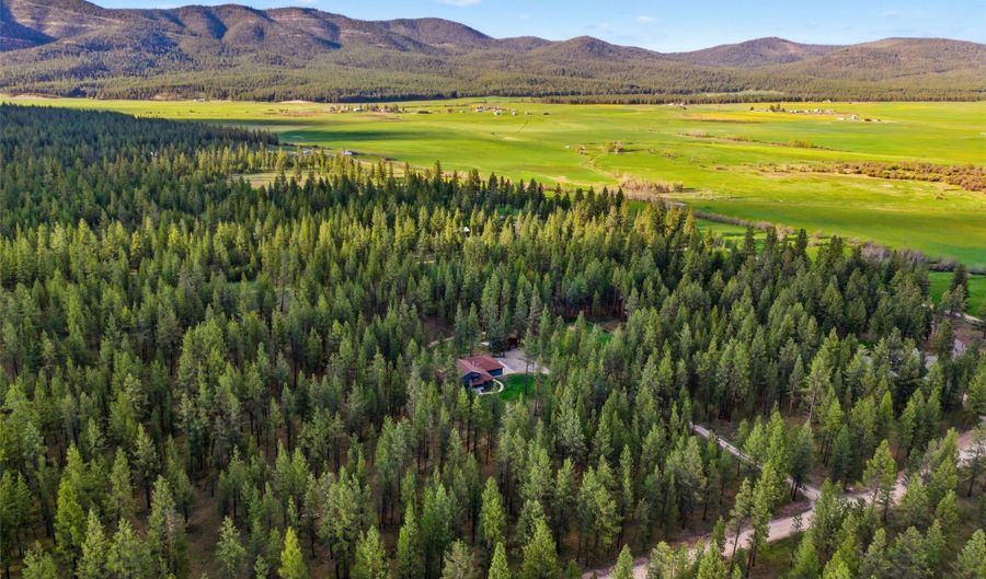 29100 Camp Run Rd, Bonner, MT 59823 - 3 Beds, 3 Bath