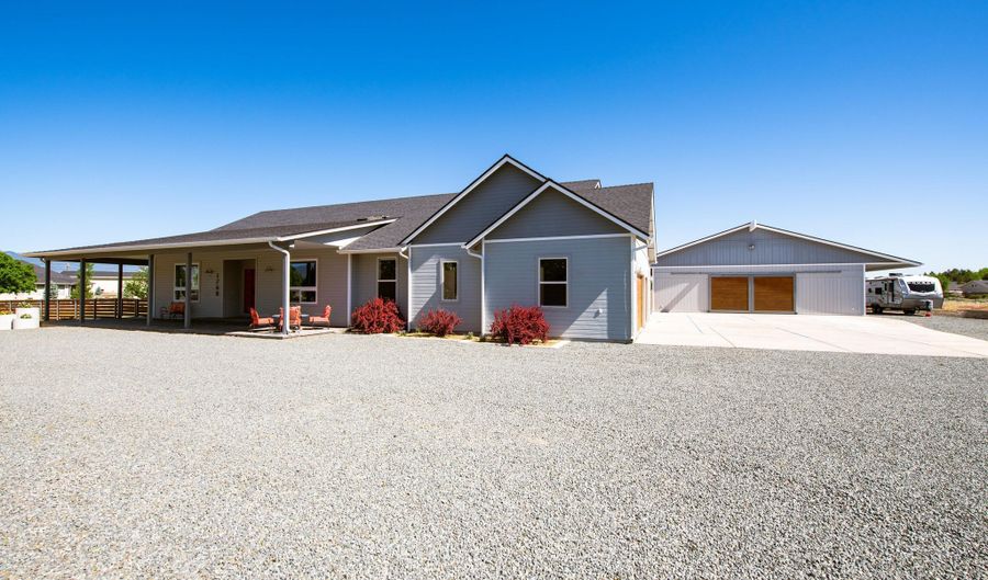 1768 Solitude Ln, Gardnerville, NV 89410 - 3 Beds, 3 Bath