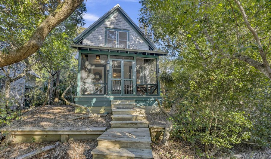 638 Chicamacomico Way, Bald Head Island, NC 28461 - 2 Beds, 3 Bath