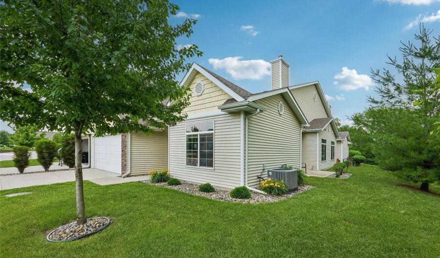 1324 SE Birch Ln, Ankeny, IA 50021 - 2 Beds, 2 Bath