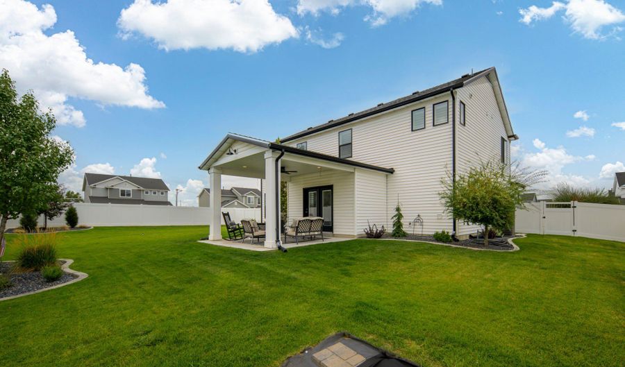 1062 N 550 W, Brigham City, UT 84302 - 3 Beds, 3 Bath