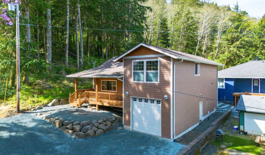 303 S MARINE St, Rockaway Beach, OR 97136 - 4 Beds, 2 Bath