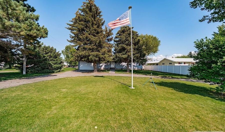 13638 N 75th E, Idaho Falls, ID 83401 - 4 Beds, 3 Bath