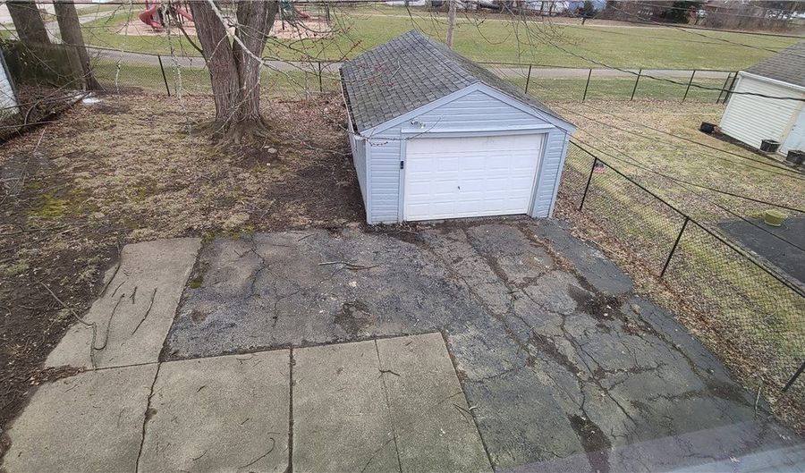 954 Hartford Ave, Akron, OH 44320 - 3 Beds, 1 Bath