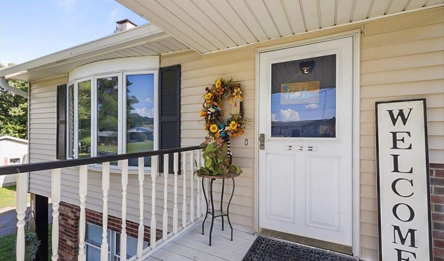 400 Johnson Ln, Bedford, IN 47421 - 3 Beds, 3 Bath