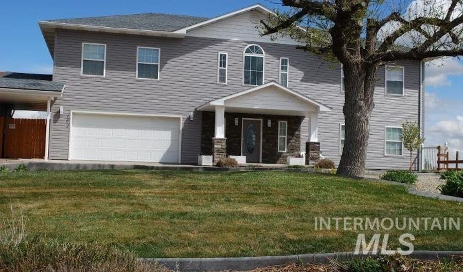 462 E Highway 81, Burley, ID 83318 - 4 Beds, 3 Bath