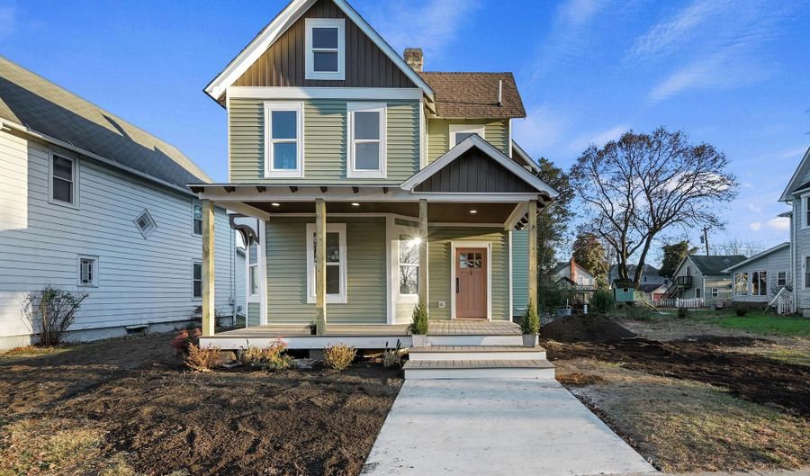 410 WEST St, Clayton, DE 19938 - 4 Beds, 3 Bath