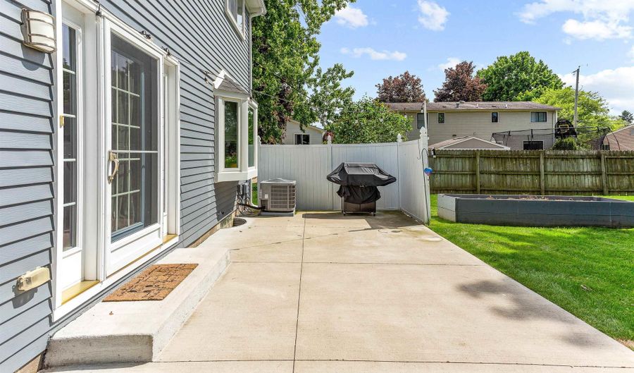 73959 Franklin Ln, Armada, MI 48005 - 4 Beds, 3 Bath