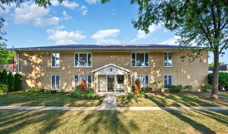 1322 S New Wilke Rd 1C, Arlington Heights, IL 60005 - 2 Beds, 2 Bath