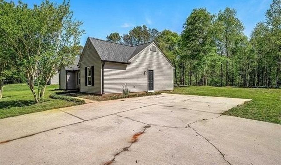 3348 Centerville Rd, Anderson, SC 29625 - 3 Beds, 2 Bath
