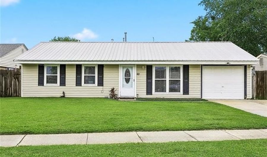 90 KATHI Ln, Avondale, LA 70094 - 3 Beds, 2 Bath