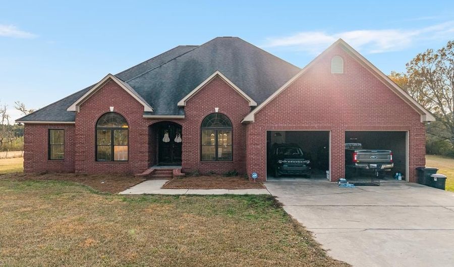 641 Chicora River Rd, Buckatunna, MS 39322 - 4 Beds, 3 Bath