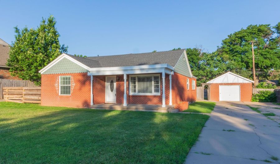 3506 CROCKETT St, Amarillo, TX 79109 - 3 Beds, 2 Bath