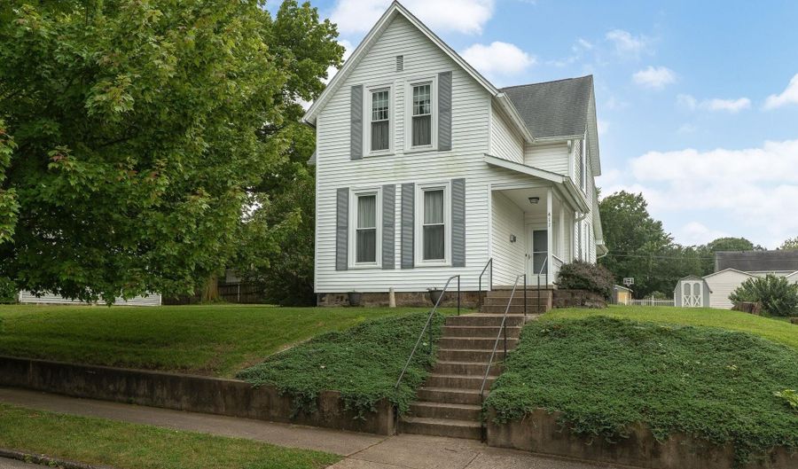 411 E Monroe St, Attica, IN 47918 - 3 Beds, 2 Bath