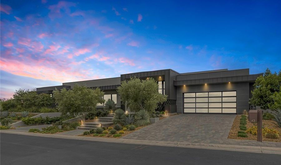 43 Crested Cloud Way, Las Vegas, NV 89135 - 5 Beds, 7 Bath