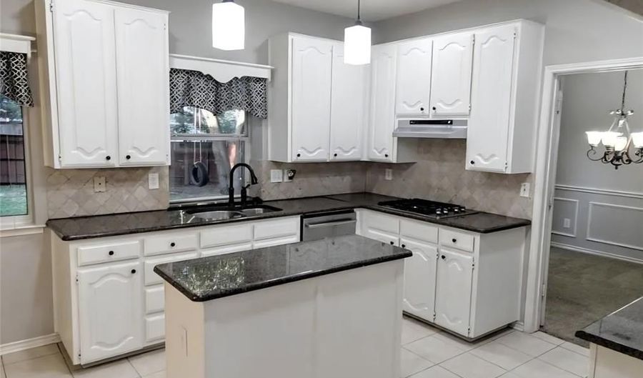 821 Weeping Willow Ct, Allen, TX 75002 - 4 Beds, 3 Bath