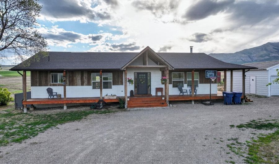 13863 S Robin Rd, Arimo, ID 83214 - 5 Beds, 2 Bath
