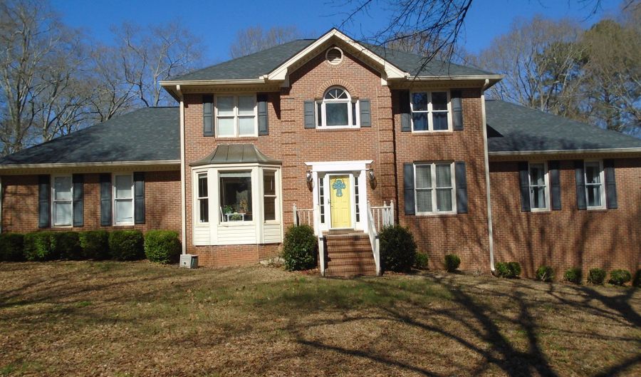 107 Big Oak, Barnesville, GA 30204 - 4 Beds, 5 Bath