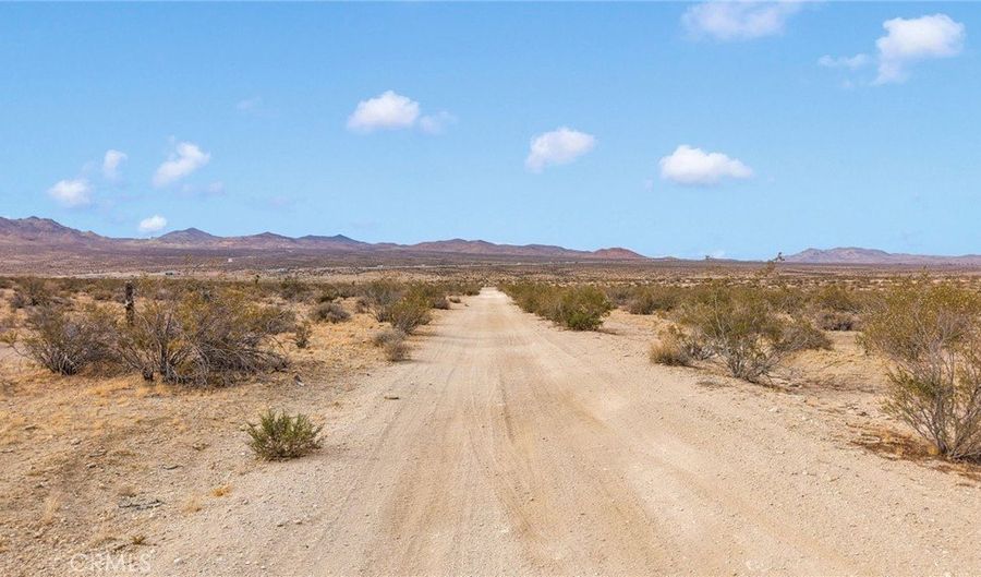1111 Los Padres Rd, Apple Valley, CA 92307 - 0 Beds, 0 Bath