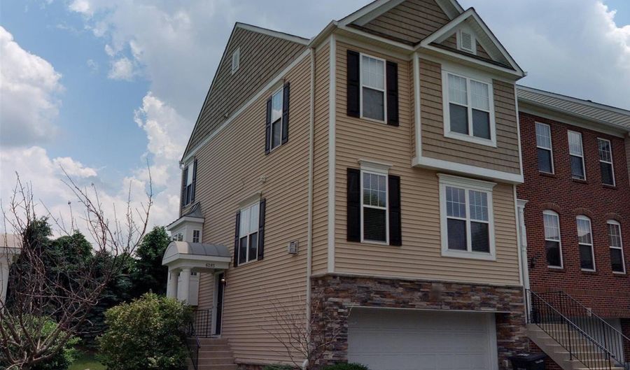 6285 Chetti Dr, Columbus, OH 43213 - 3 Beds, 3 Bath