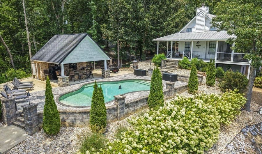 375 PEBBLE BEACH Rd, Ashville, AL 35953 - 2 Beds, 2 Bath