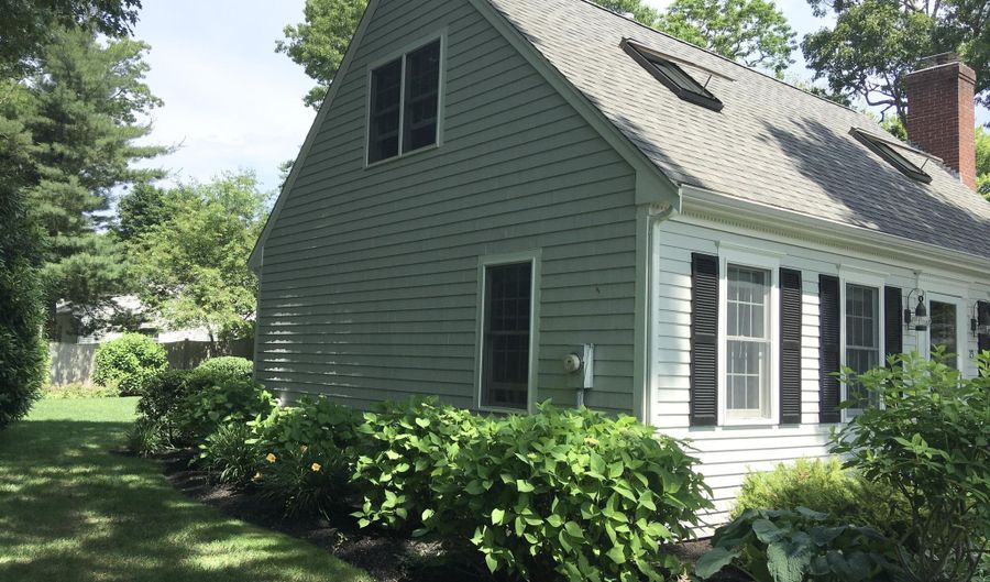 23 Seabreeze Dr, Bourne, MA 02532 - 3 Beds, 3 Bath