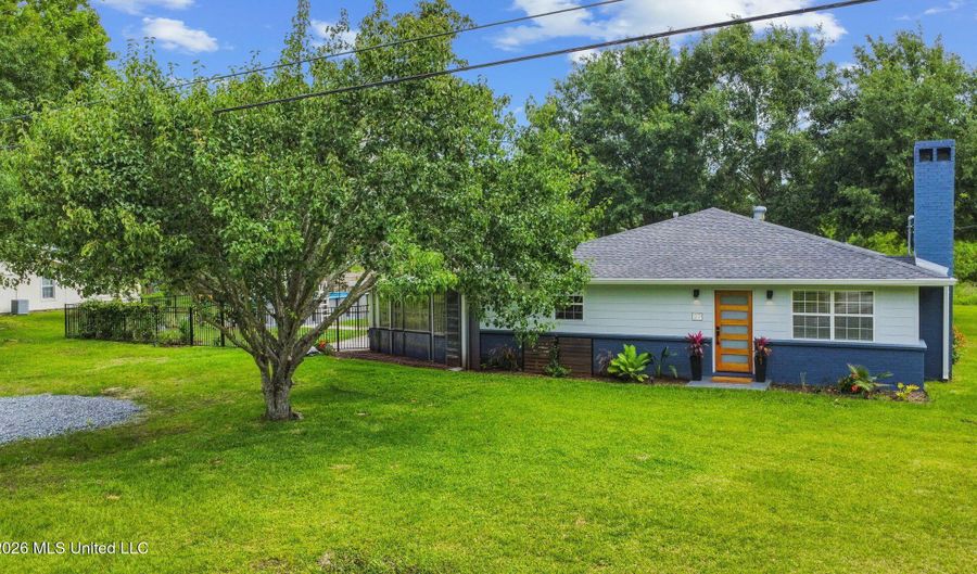 27 Chantilly Ter, Bay St. Louis, MS 39520 - 3 Beds, 3 Bath