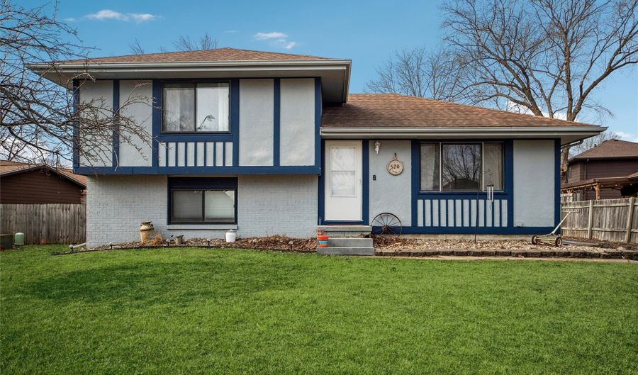 520 22nd Ave SW, Altoona, IA 50009 - 3 Beds, 2 Bath