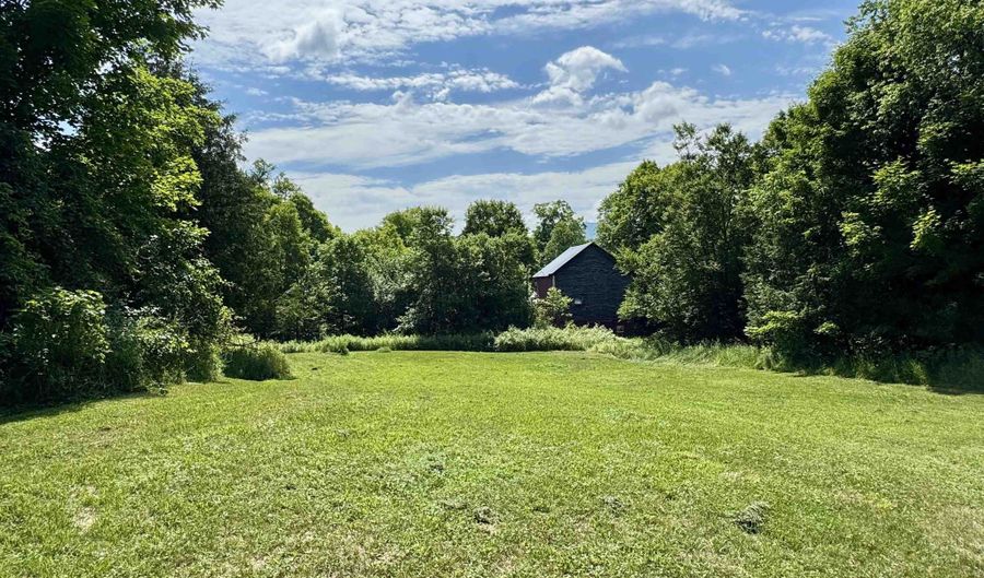 53 Sugarhouse Rd, Burke, VT 05871 - 4 Beds, 1 Bath