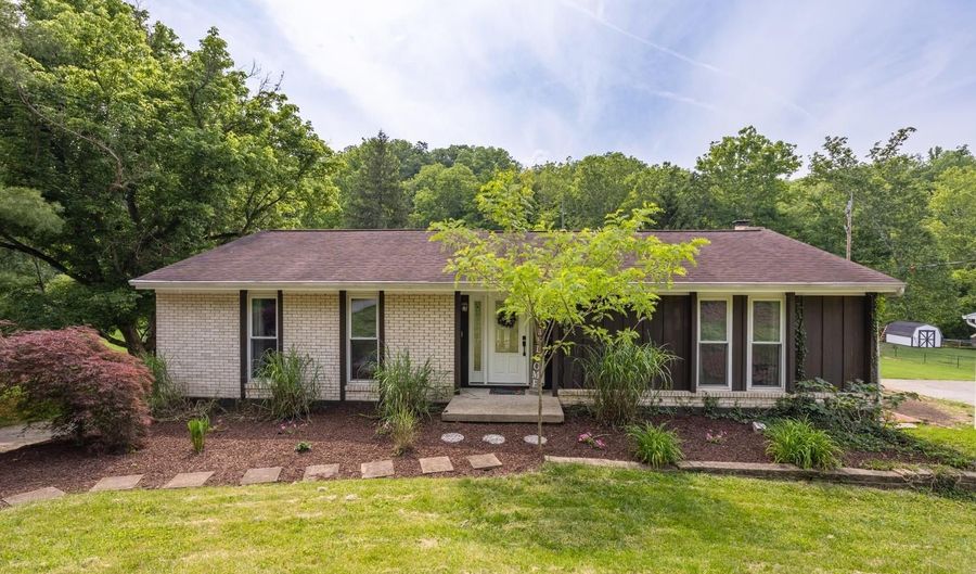 2913 Eight Mile Rd, Anderson Twp., OH 45244 - 4 Beds, 3 Bath