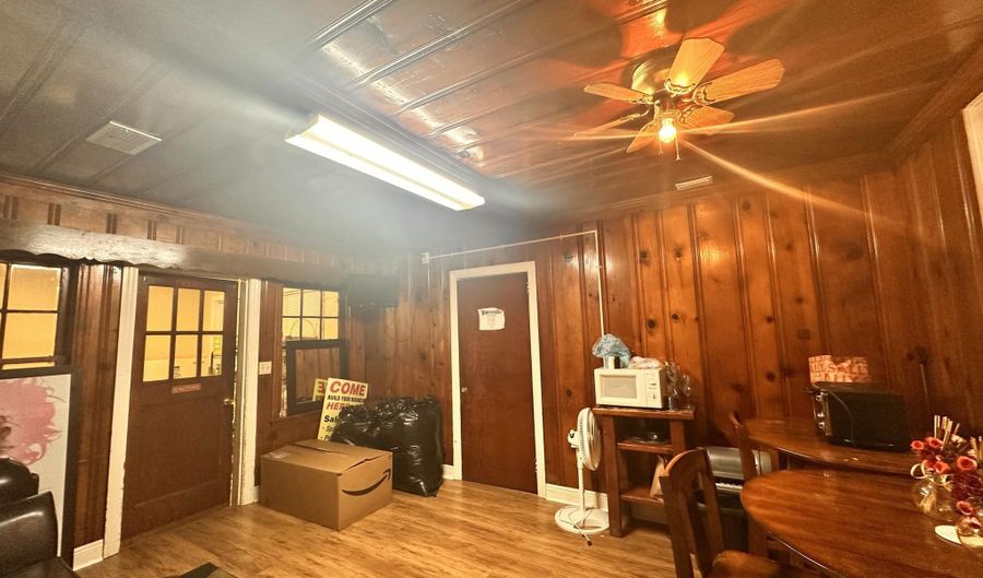 391 Brookhaven St, Brookhaven, MS 39601 - 0 Beds, 3 Bath