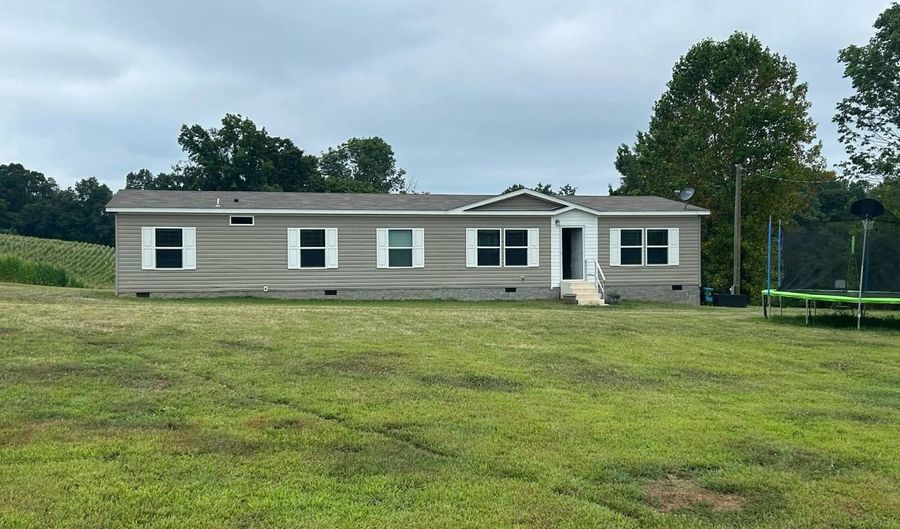 121 Story Cemetery Rd, Albany, KY 42602 - 4 Beds, 2 Bath