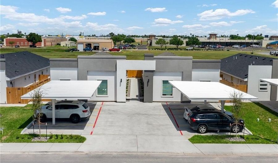 416 E Acacia St 3, Alamo, TX 78516 - 2 Beds, 2 Bath