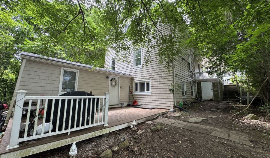 10 Tiffany St, Brooklyn, CT 06234 - 4 Beds, 3 Bath