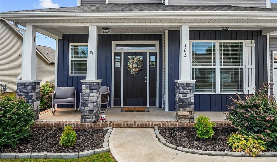 163 Norfolk Cir, Anderson, SC 29625 - 5 Beds, 3 Bath