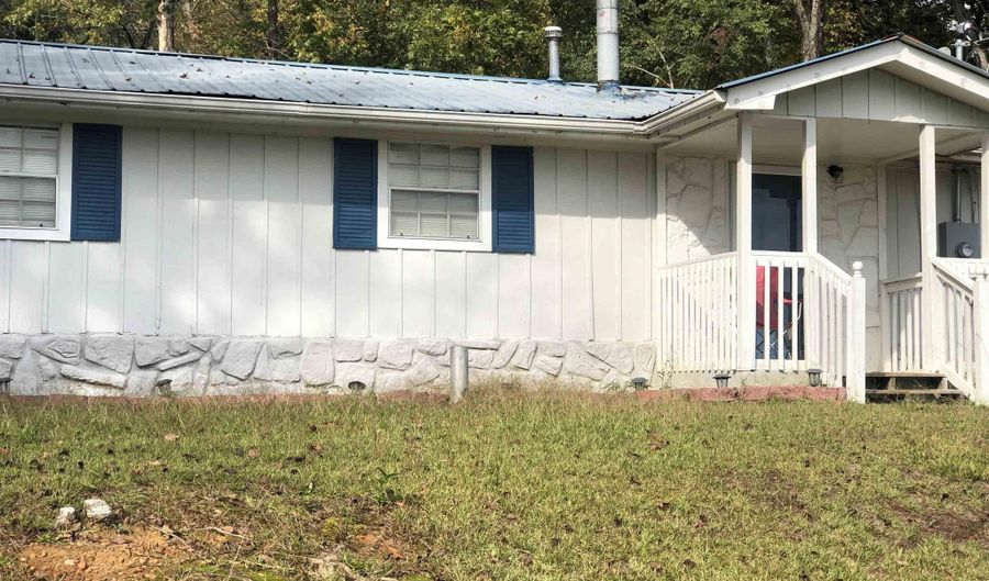 379 HENDERSON CAMP Rd, Adger, AL 35006 - 2 Beds, 1 Bath