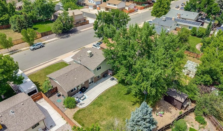 7370 Devinney Ct, Arvada, CO 80005 - 3 Beds, 3 Bath