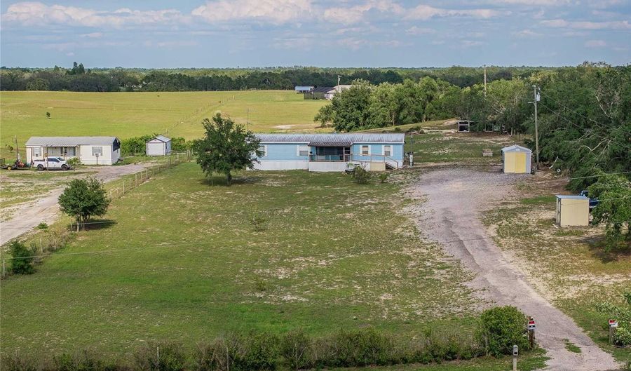 194 N LAKE PATRICK Rd, Babson Park, FL 33827 - 4 Beds, 2 Bath