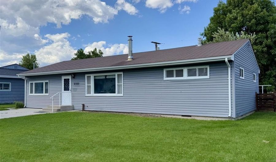 2001 Shoshone Trl, Cody, WY 82414 - 3 Beds, 1 Bath