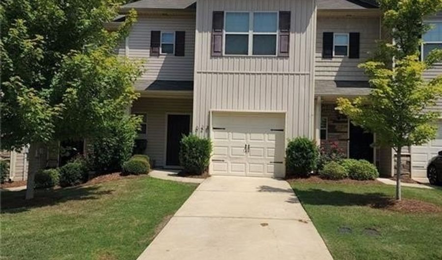 628 Oakside Pl, Acworth, GA 30102 - 3 Beds, 3 Bath