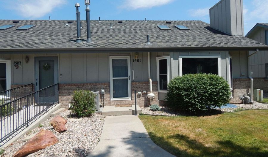 1501 TRENT Ct, Cheyenne, WY 82009 - 3 Beds, 3 Bath