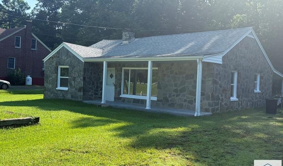 6612 Virginia Ave, Bassett, VA 24055 - 2 Beds, 1 Bath
