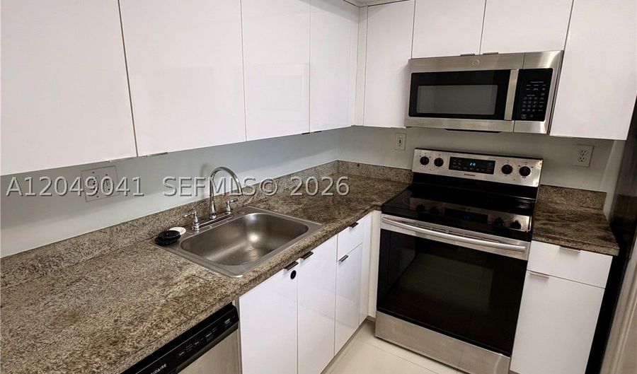 3300 NE 191st St 404, Aventura, FL 33180 - 2 Beds, 2 Bath