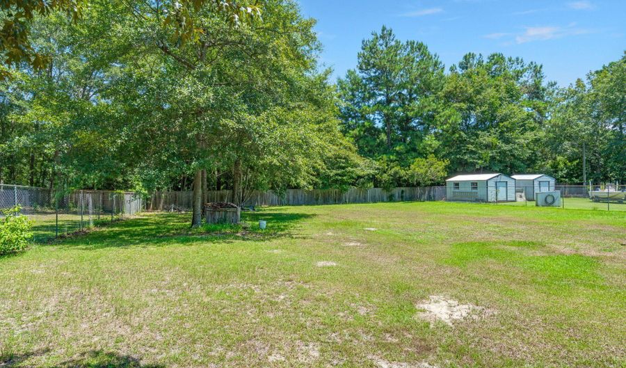 262 Albacore Rd, Bonneau, SC 29431 - 3 Beds, 2 Bath