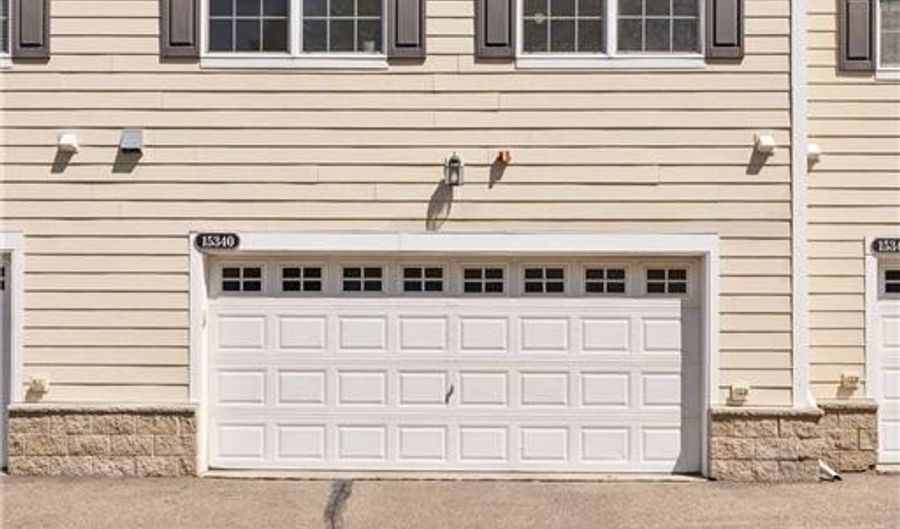 15340 Founders Ln 203, Apple Valley, MN 55124 - 2 Beds, 2 Bath